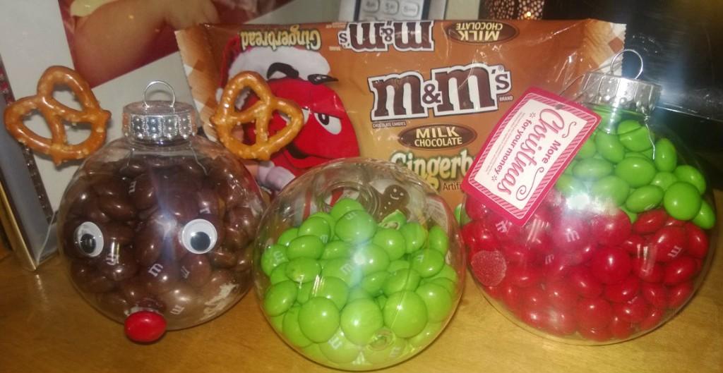 weet & Easy Decorations for Christmas Using Holiday M&Ms
