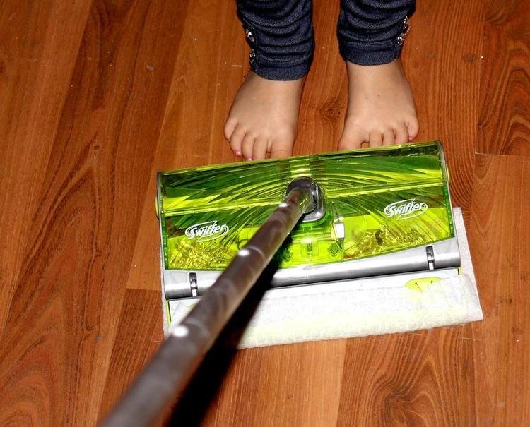 doesn't clean up toddlers